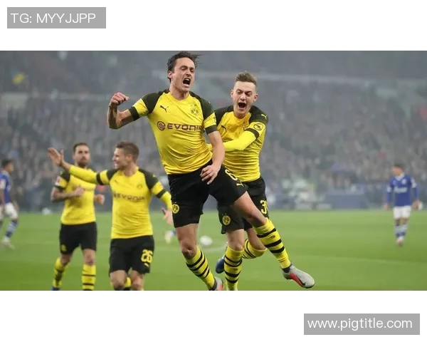 多特蒙德与拜仁慕尼黑最新对决分析及赛季表现回顾 多特蒙德与拜仁慕尼黑最新对决分析及赛季表现回顾