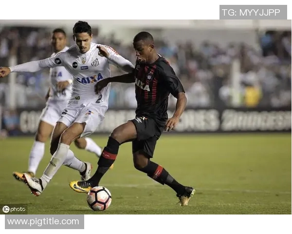 巴拉纳主场迎战巴西国际期待精彩对决与激烈竞争 巴拉纳主场迎战巴西国际期待精彩对决与激烈竞争