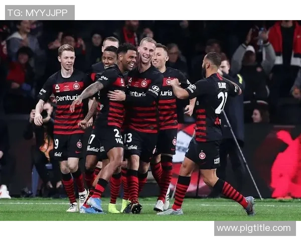 悉尼流浪者迎战惠灵顿球队展现激烈对抗与精彩进攻的足球盛宴