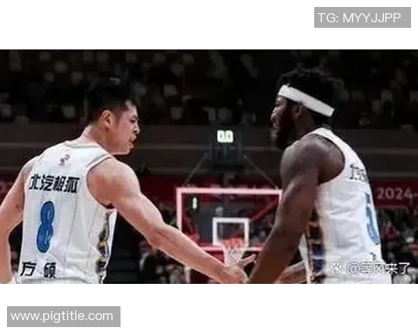 北京篮球队的团队协作揭秘:如何在赛场上实现完美配合与默契合作MBA 北京篮球队的团队协作揭秘:如何在赛场上实现完美配合与默契合作MBA