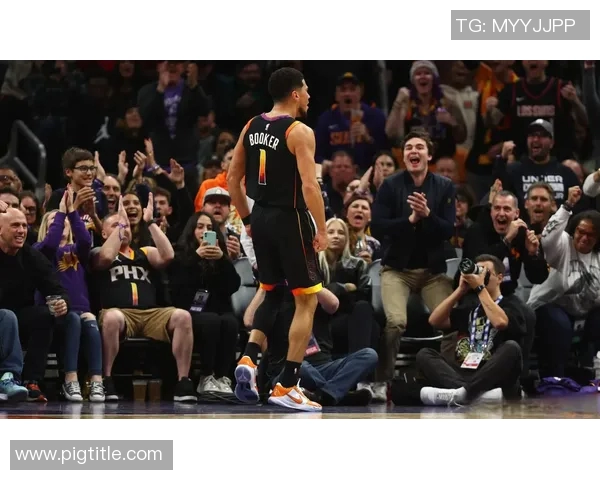 德文布克如何引领太阳队重返NBA巅峰的奋斗历程 德文布克如何引领太阳队重返NBA巅峰的奋斗历程